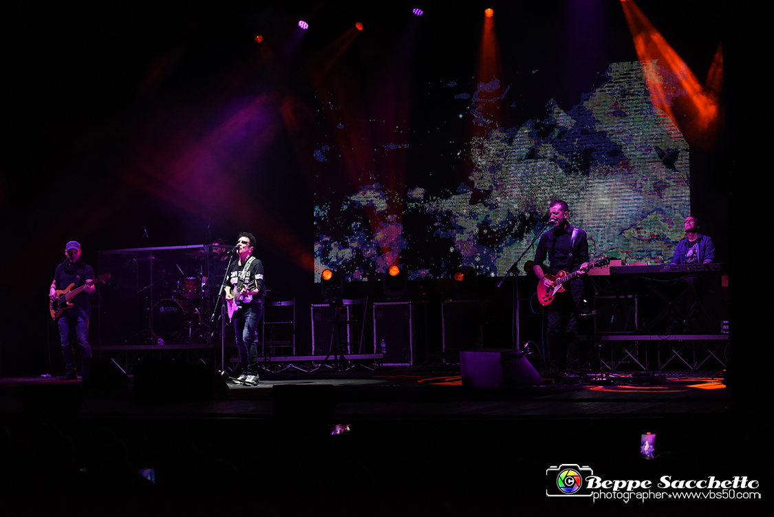 VBS_4131 - Concerto Edoardo Bennato - Peter Pan Rock 'n' Roll Tour.jpg